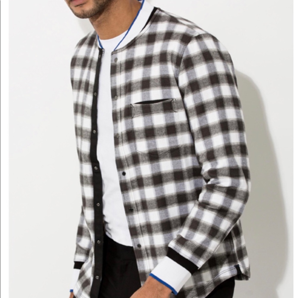 Kit and Ace- Tremont Button Up